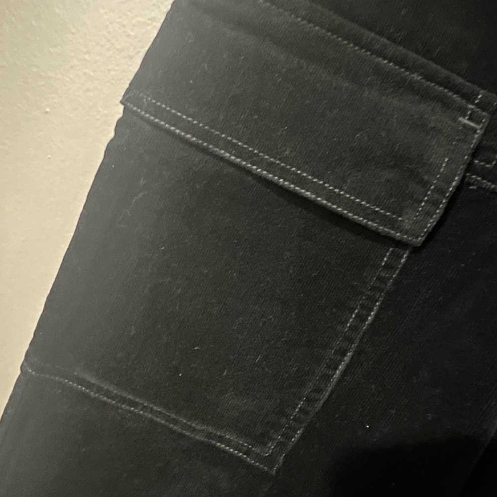 Universal Threads - image 3